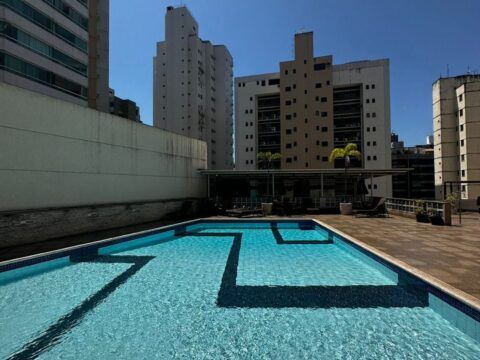 MR 216 - APARTAMENTO COM CONCEITO DE CASA SUSPENSA NA PRAIA DO CANTO! - Suá